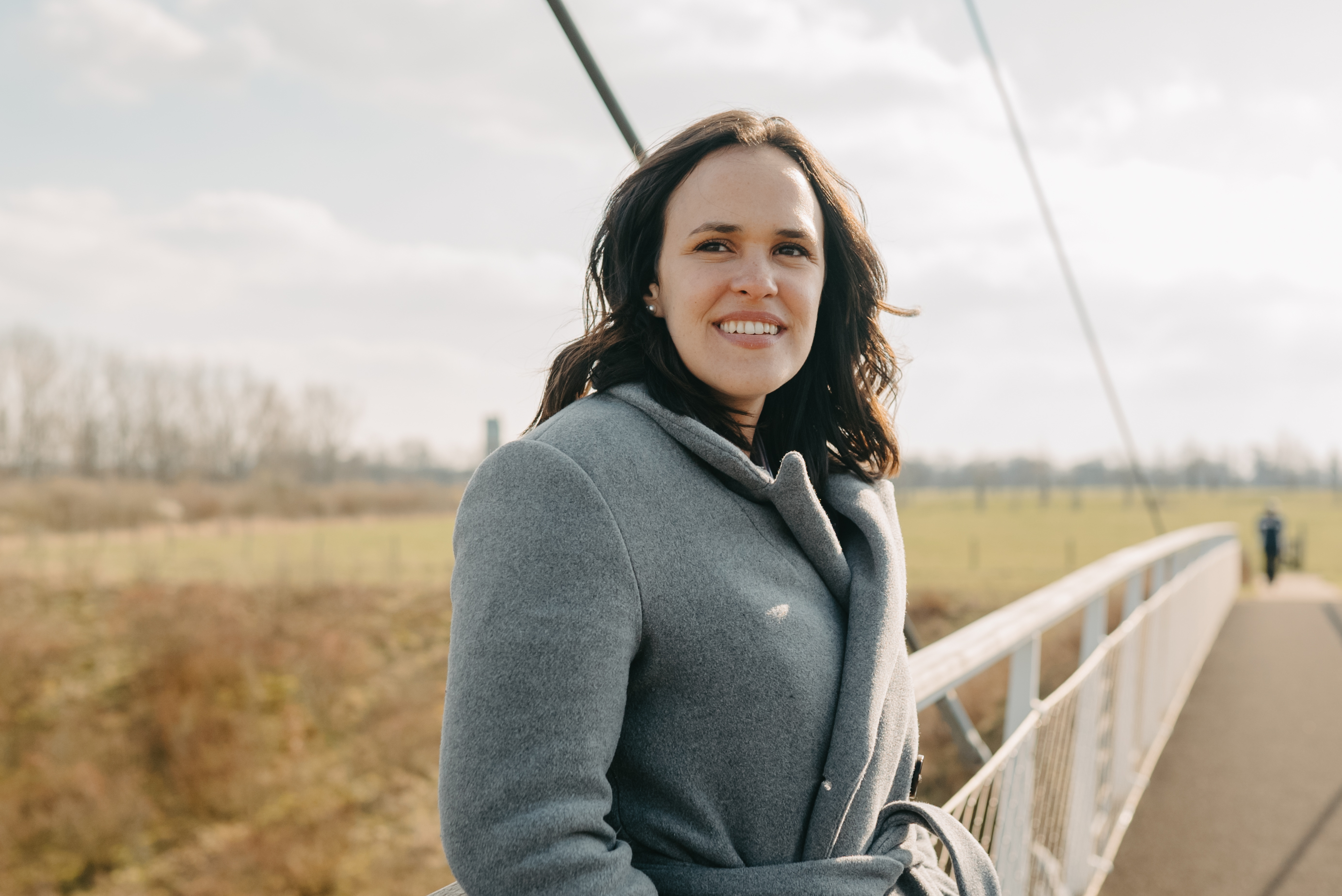 Terveydenhuollon ammattilaiset keskustelemassa